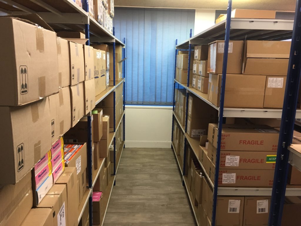 Rayonnage mi-lourd comme solution de stockage de cartons par Techni Rack France