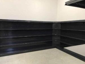 Rayonnage noir pour commerce
